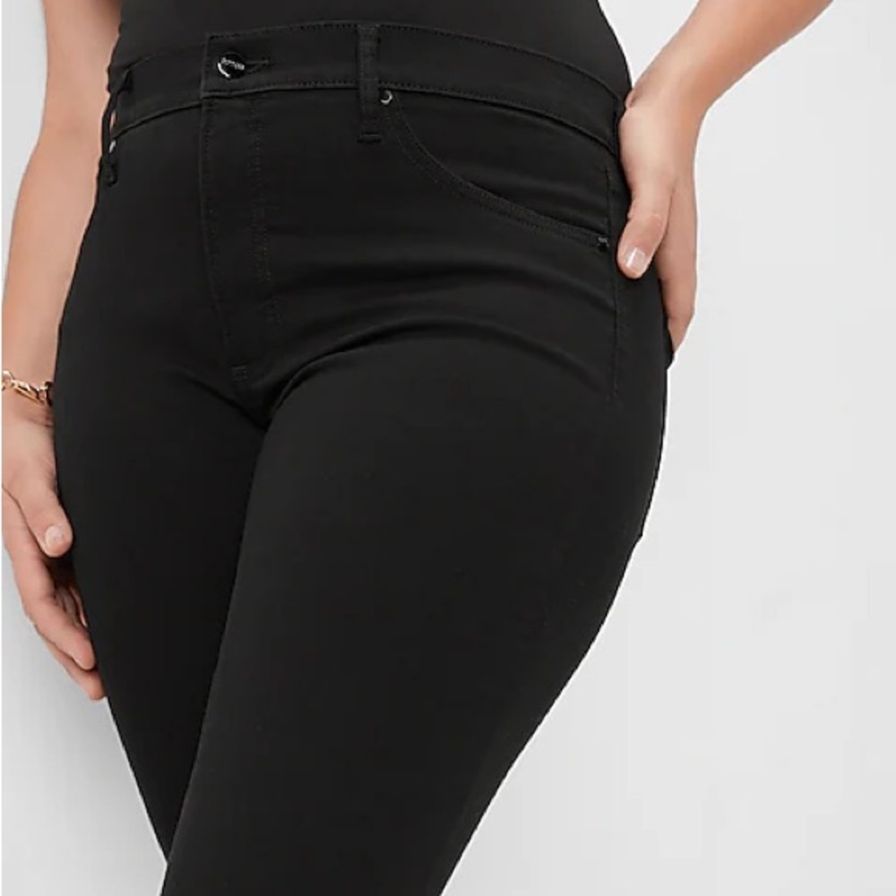 Express Mid Rise Black Supersoft Skinny Jeans. Size 6